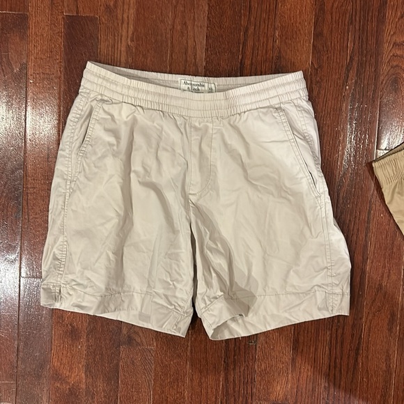 2 khaki bundle, Wonder Nation youth kahki shorts, Abercrombie & Fitch khakis. - Picture 6 of 11